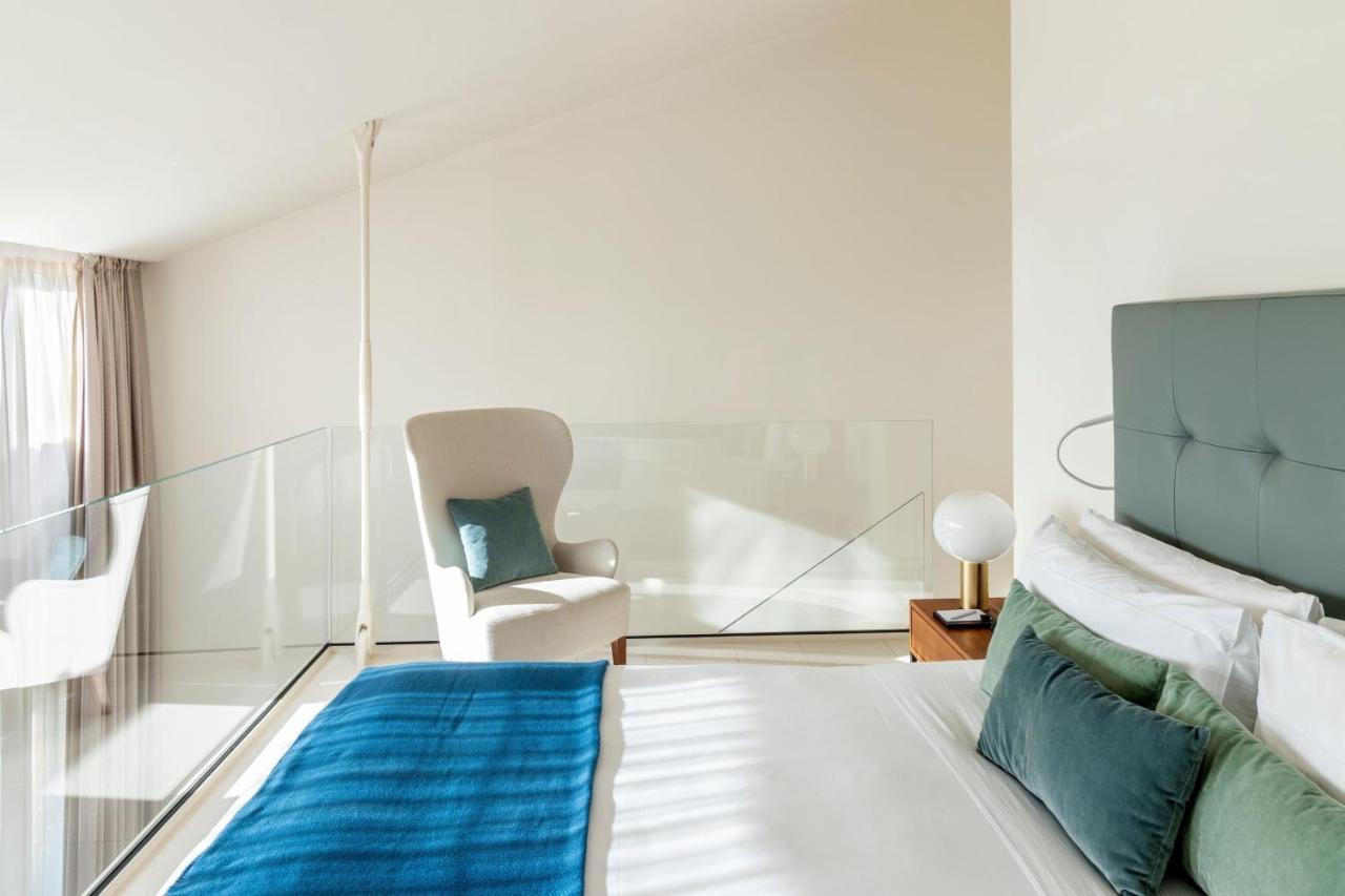 La Maisonette Loft Suite Private Pool Split Level