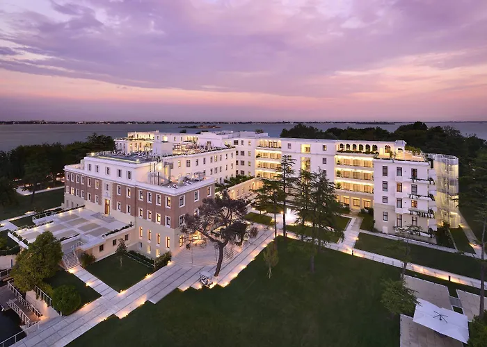 Venice 5 Star HotelsJw Marriott Resort & Spa